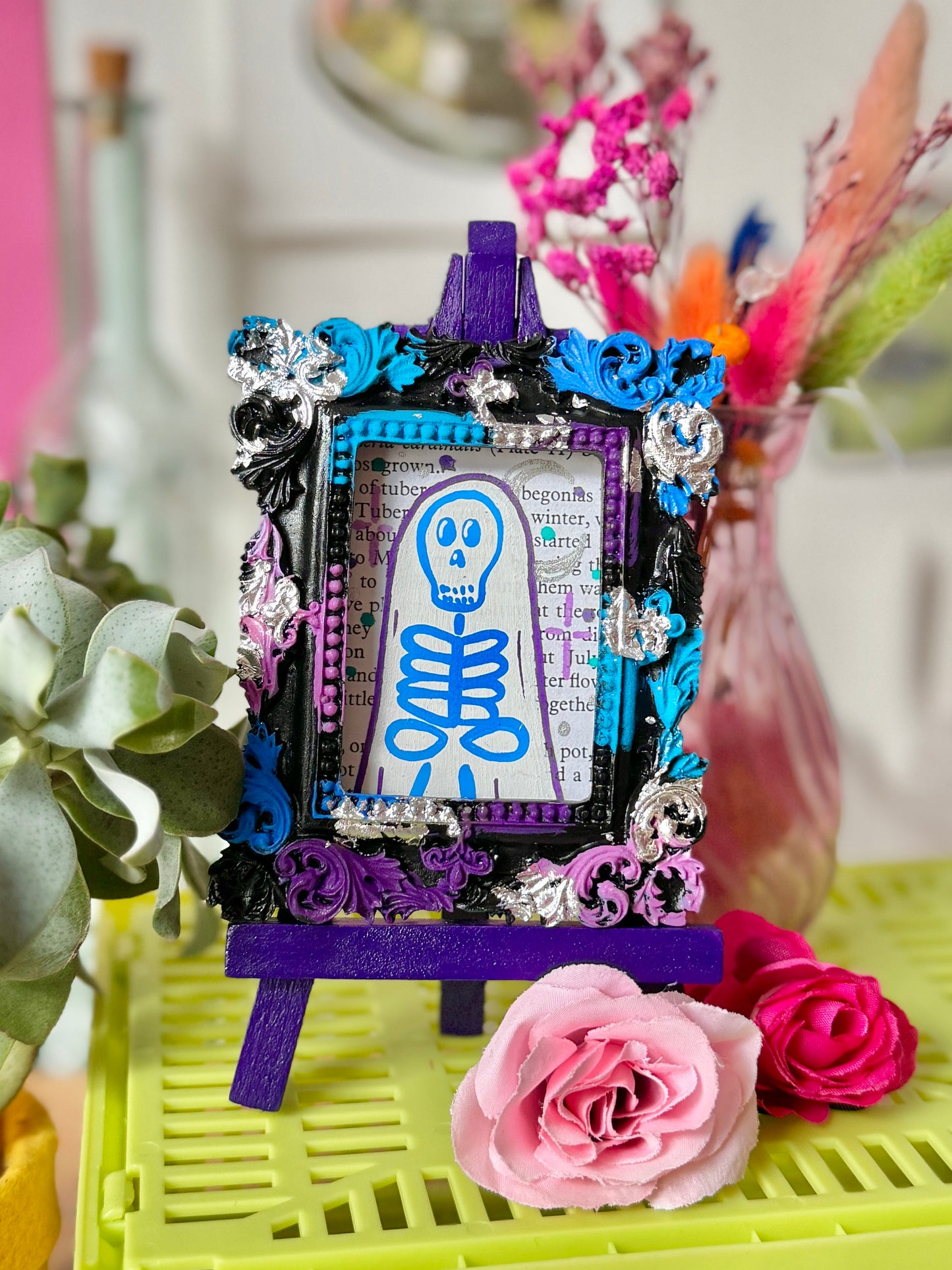 Skeleton Ghost Frame - Halloween